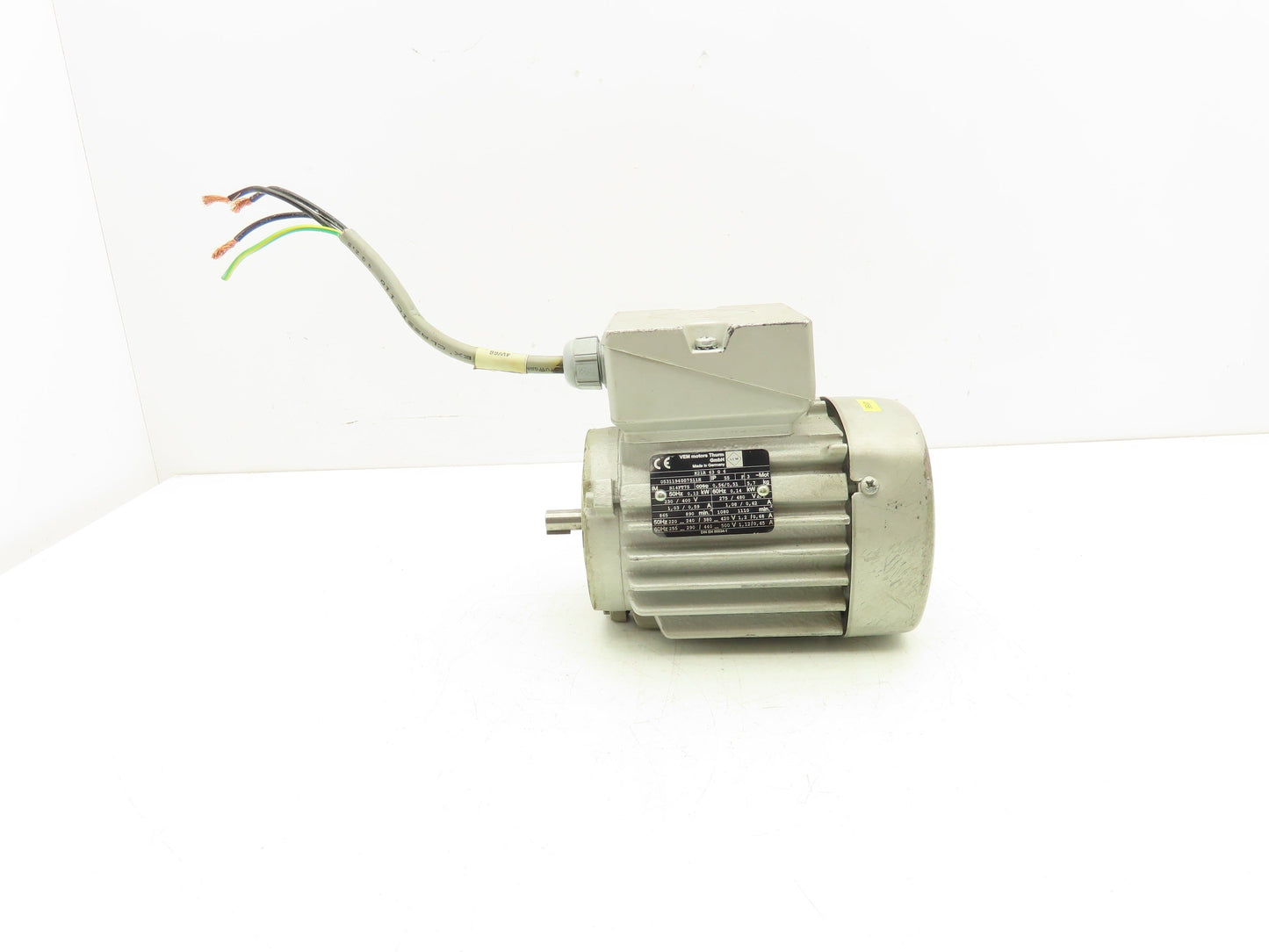VEM K21R 63 G 6 AC Motor 0.14kw 275/480V 3PH 1110 RPM IEC 63 Frame B14FT75