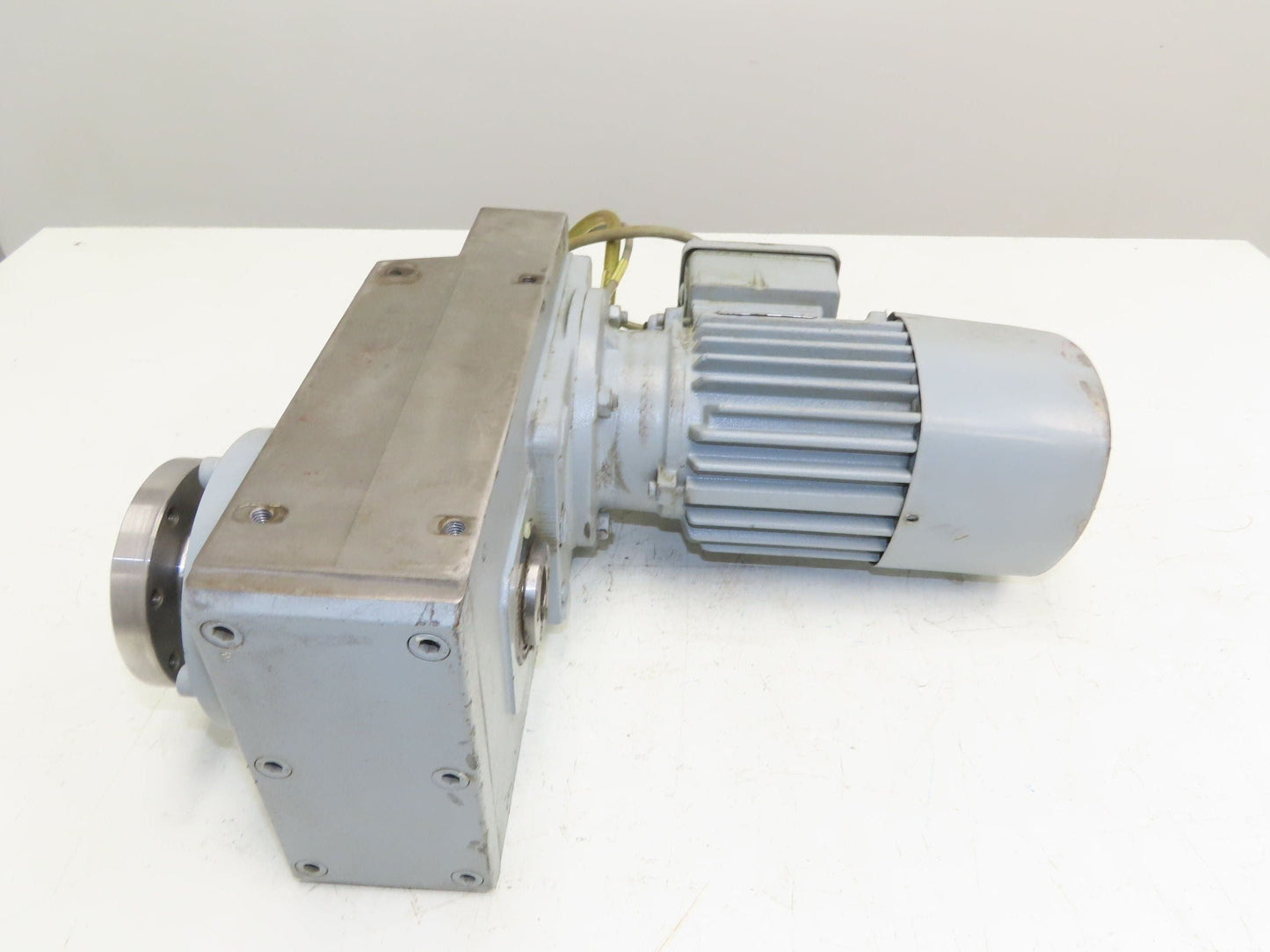 Stober K21R F202AG 71L4 Gearmotor .37kw 480V 38rpm 35.4:1 Hollow Shaft w/Encoder