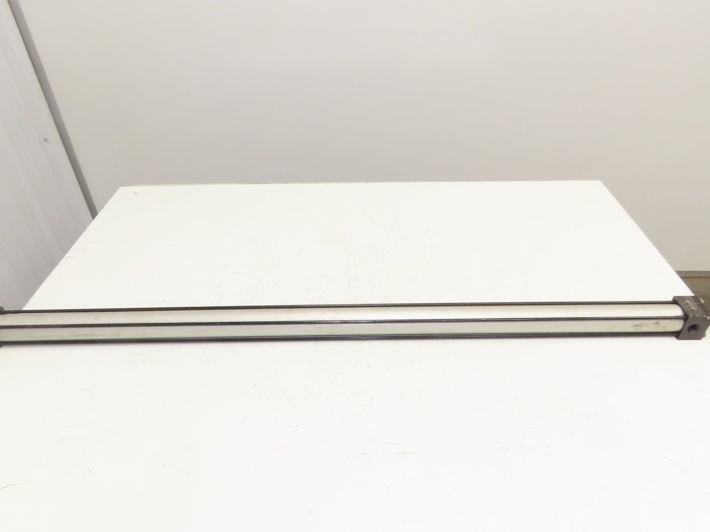 Norgren J0177A2 J-Series Pneumatic Air Cylinder 2.5" Bore 42" Stroke 150 PSI