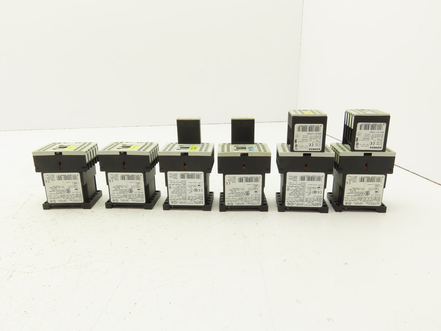 Siemens 3RT1016-2BB42 Contactor 24VDC Coil 9A 400VAC 4kW 3Pole Lot Of 6