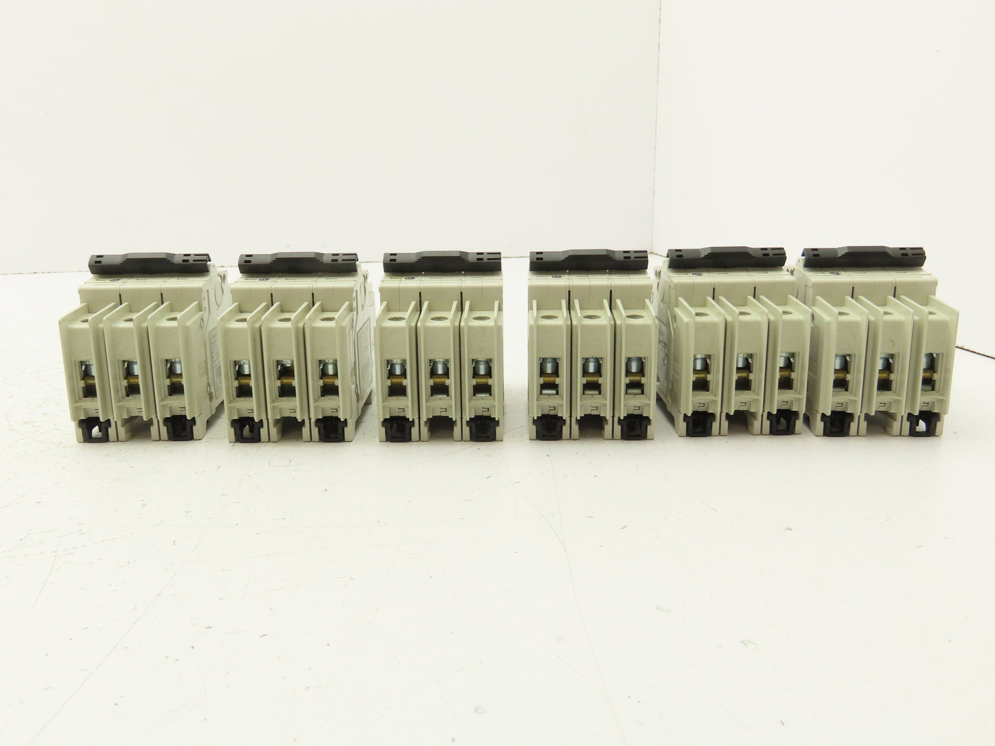ABB S203UP-K1A 3-Pole Circuit Breaker 20A 480VAC 18-4AWG DIN Mountable Lot of 6