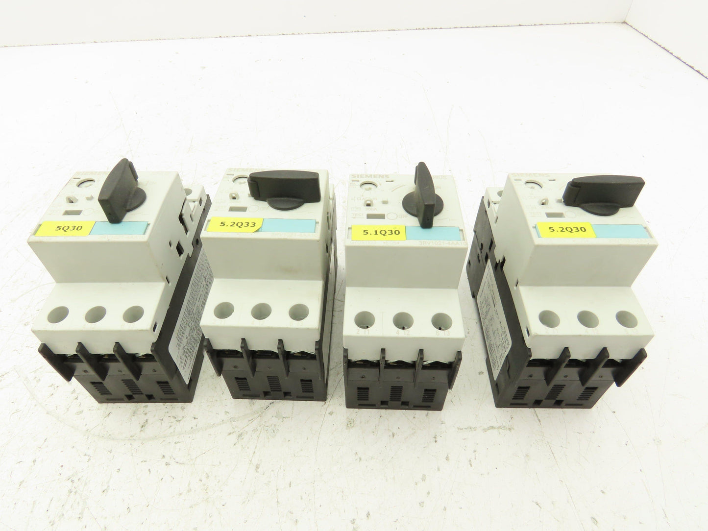 Siemens 3RV1021-4AA10 Circuit Breaker Motor Protector Lot of 4
