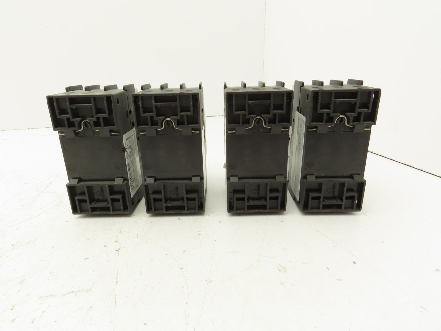Siemens 3RV1021-4AA10 Circuit Breaker Motor Protector Lot of 4