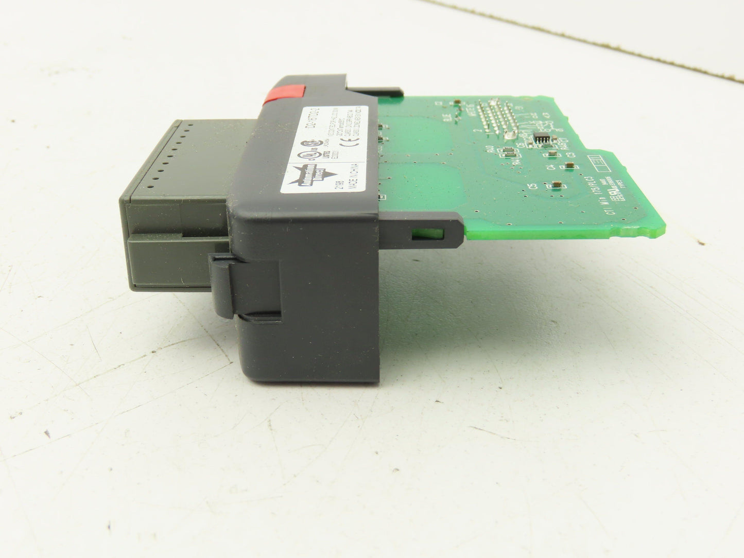 Automation Direct D2-16TD2-2 Output Module 10.2-26.4 VDC 0.1A In Lot of 4