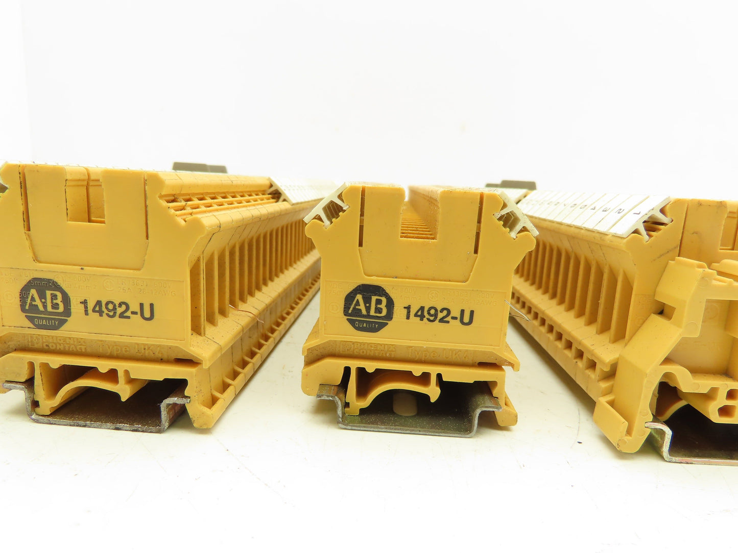 Allen Bradley 1492-U Terminal Block Yellow 55A 600V Lot of 220+
