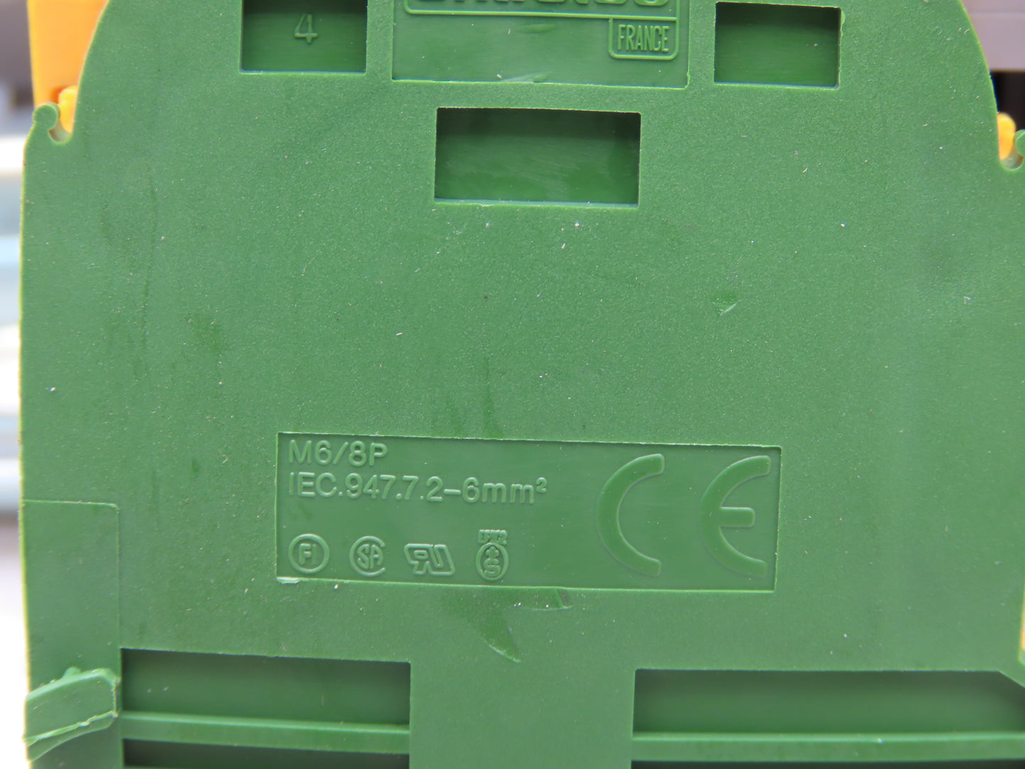 Entrelec Terminal Block DIN Rail Lot of 140
