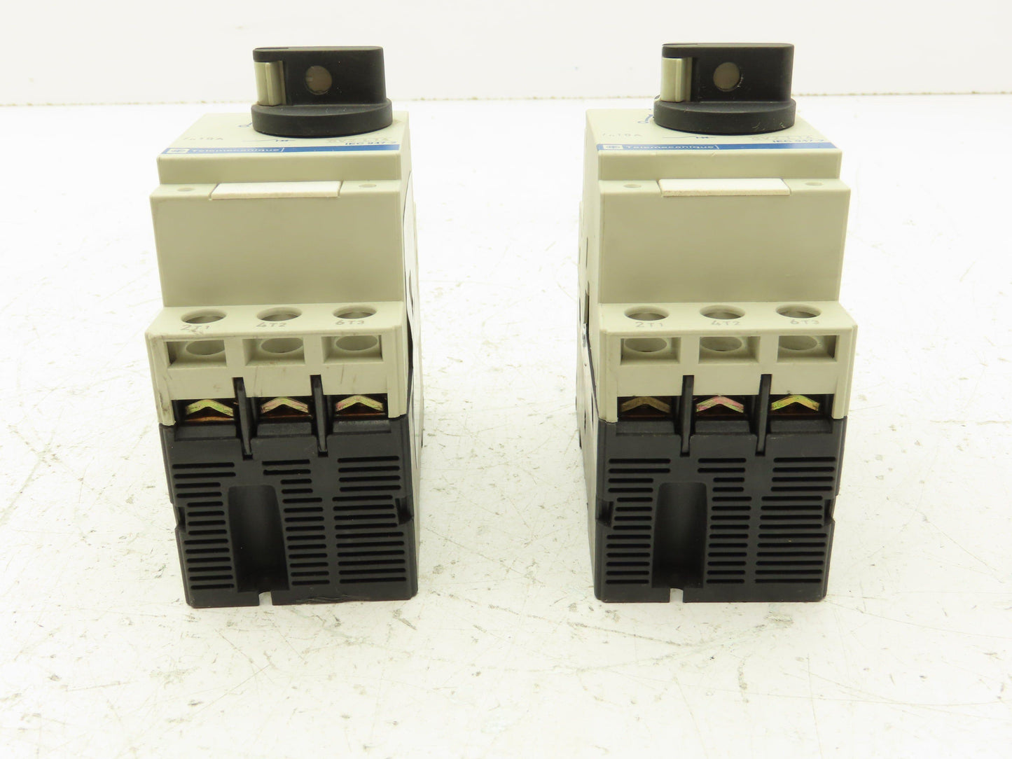 Telemecanique GV2-L14 Manual Motor Starter Circuit Breaker 10A 3 Pole Lot of 2