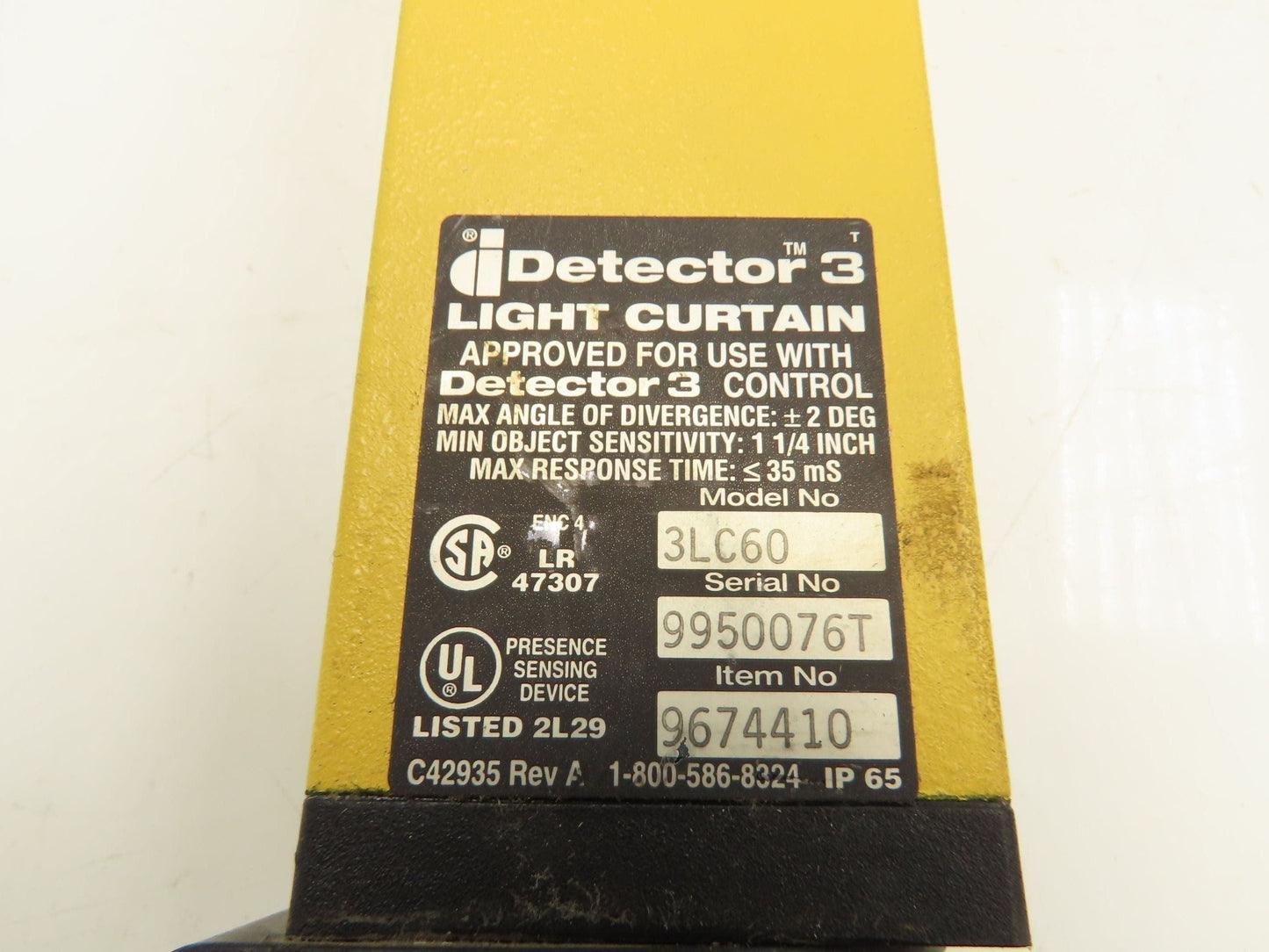 Data Instruments Detector 3 3LC60 Safety Light Curtain Transmitter 61"