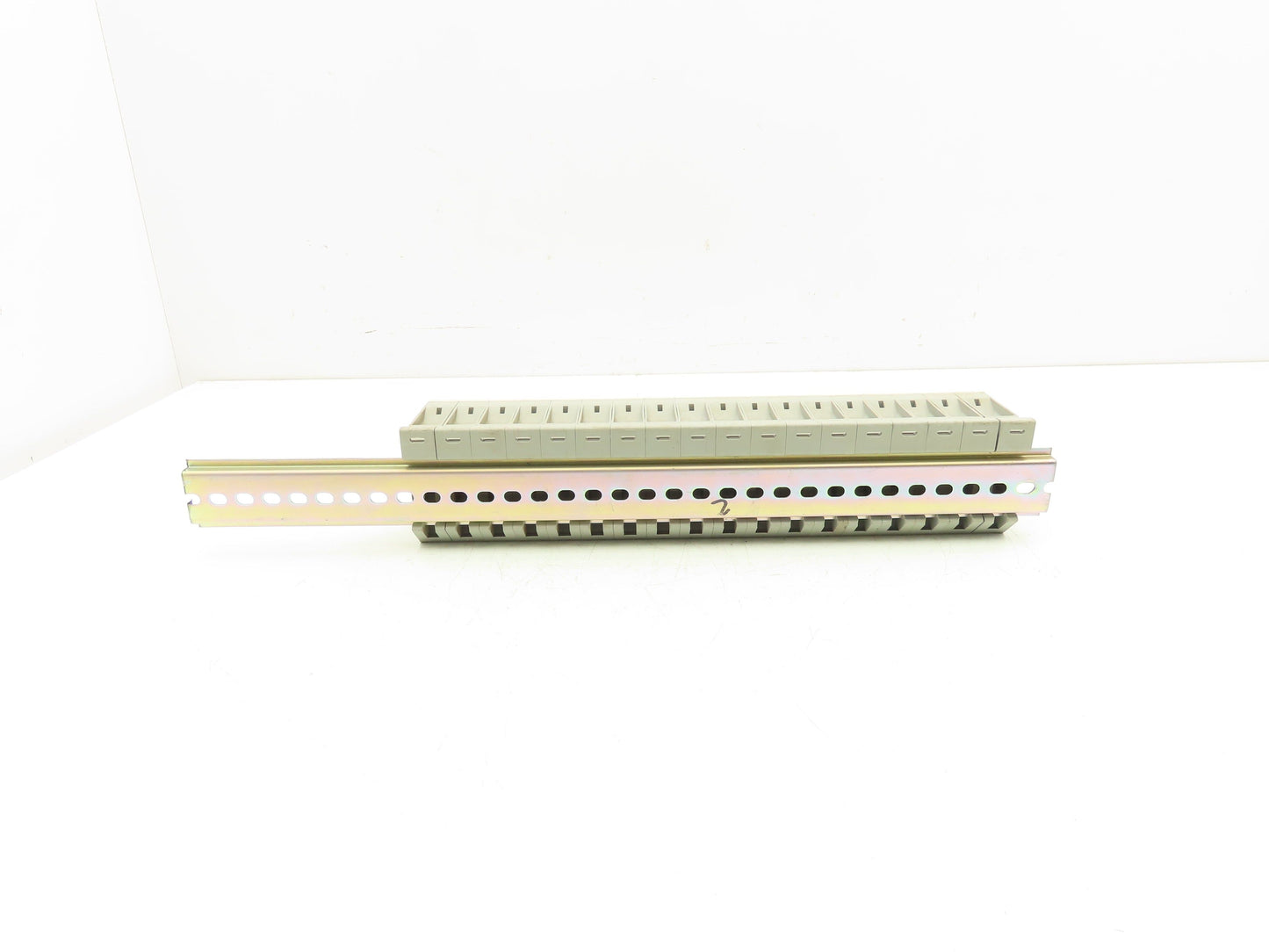 Phoenix Contact UT 35 Terminal Block Connector DIN Rail 14-1/0AWG 150A Lot of 18