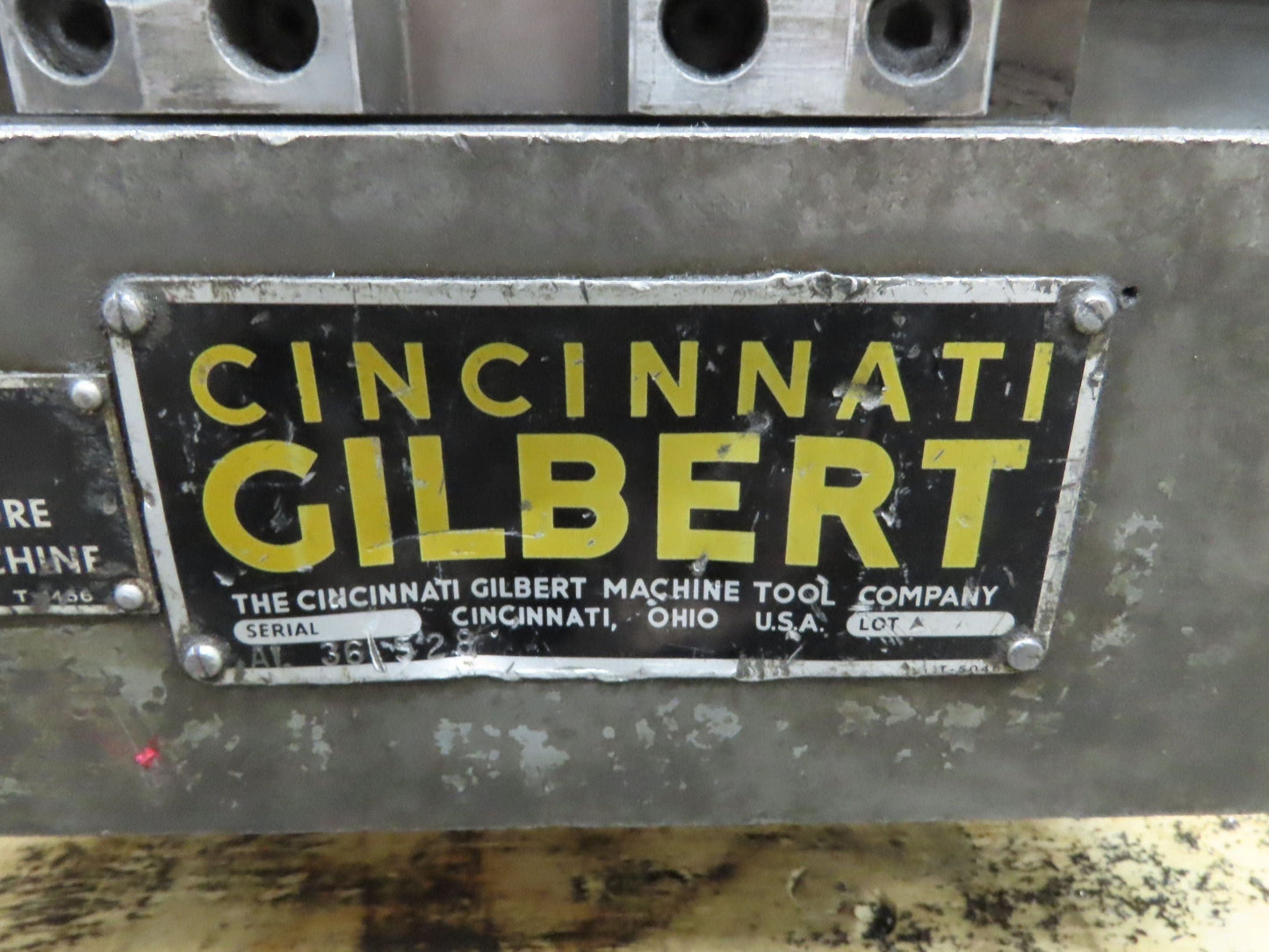 Cincinnati Gilbert Manual Rotary T-Slot Table with Air Lift 36"x 42"