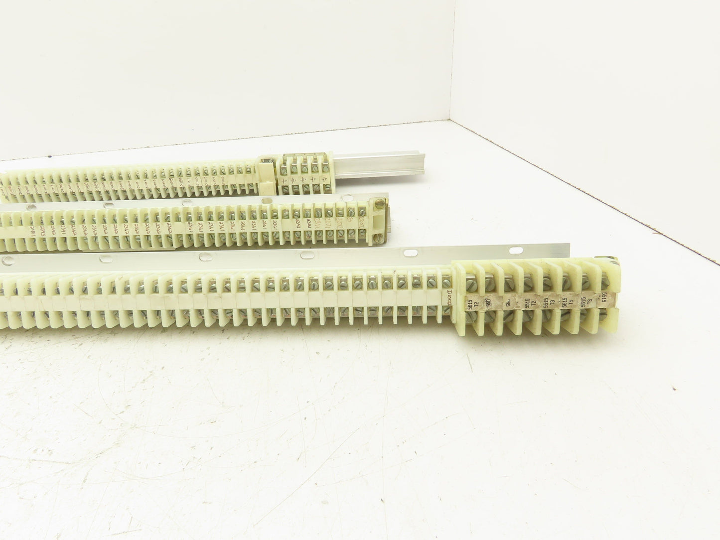 Allen Bradley Style F CA Terminal Block Connectors Mini DIN Rail Lot of 170+