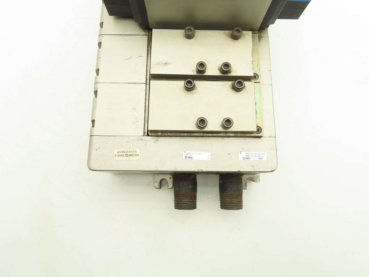 SMC VV825-04S-SUQW0 5-Station Pneumatic Manifold 4/2 Solenoid Valves 24V 1/2"npt