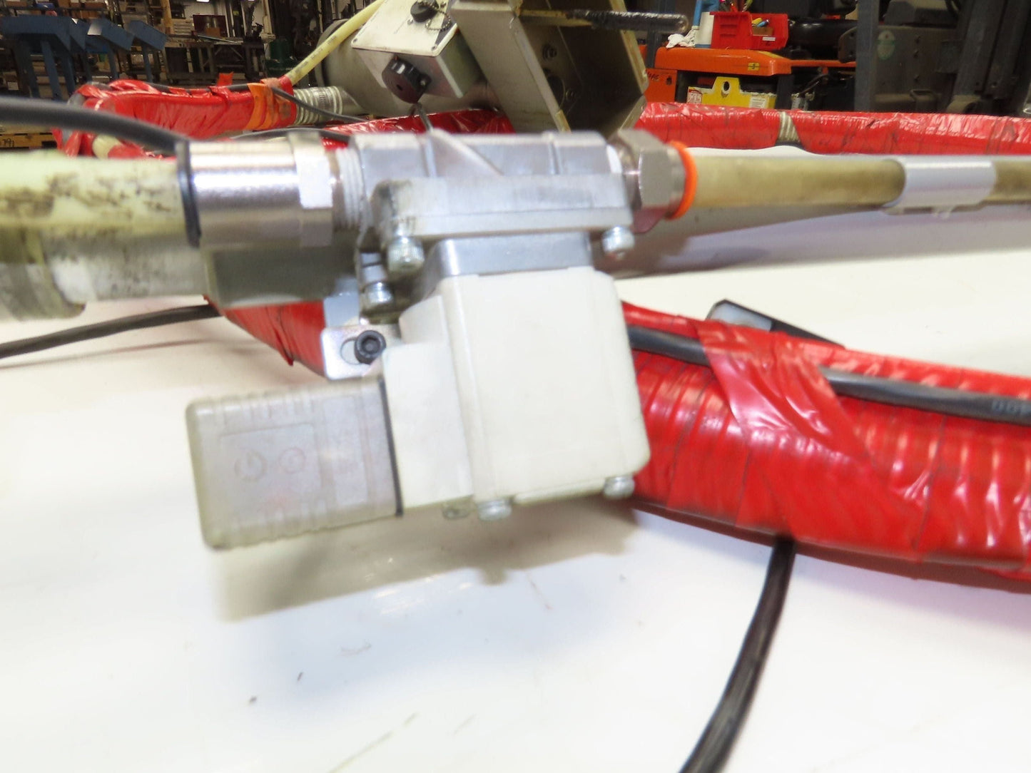 Dynatec Dynafill ADS1 Hot Melt Glue Vacuum Wand Suction Feeder Injection Molding