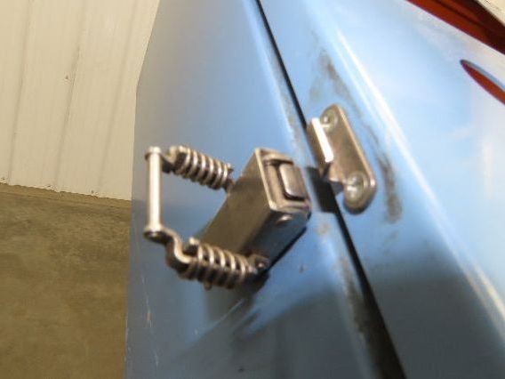 Sloped Top Pedestal Electrical Enclosure 420x420x240mm HMI 30° Caster Wheels