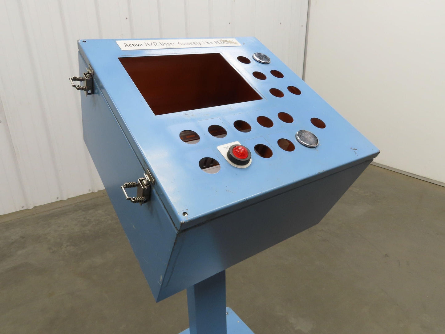 Sloped Top Pedestal Electrical Enclosure 420x420x240mm HMI 30° Caster Wheels