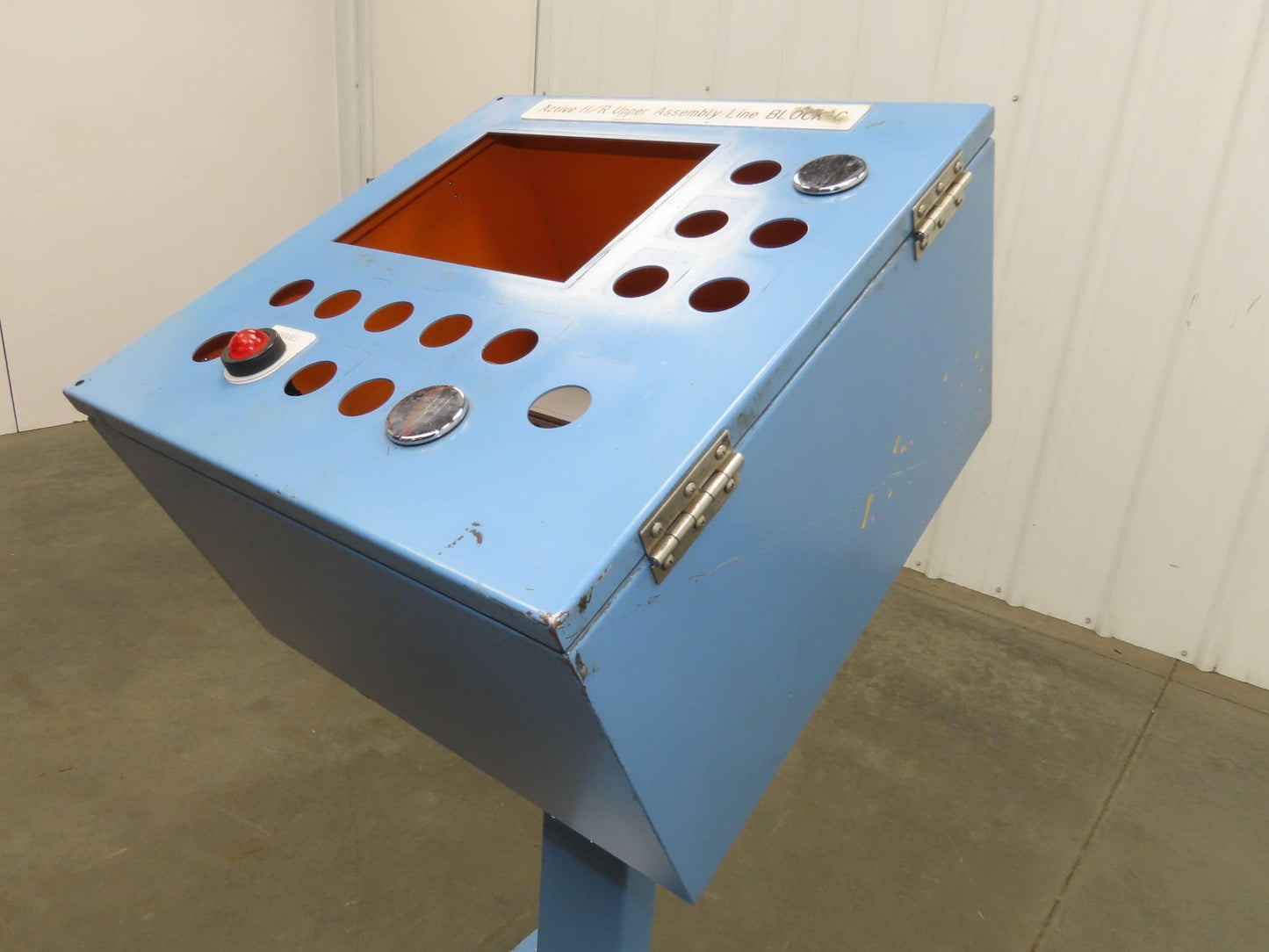 Sloped Top Pedestal Electrical Enclosure 420x420x240mm HMI 30° Caster Wheels