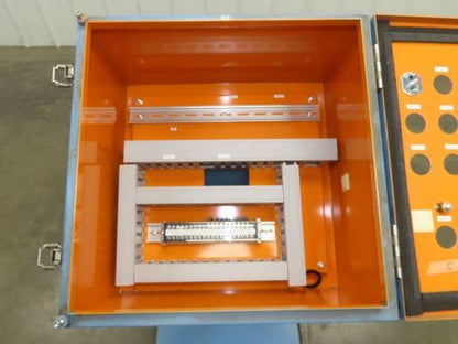 Sloped Top Pedestal Electrical Enclosure 420x420x240mm HMI 30° Caster Wheels