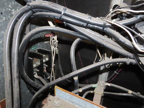 Emerson CAA050C Liebert Datawave Magnetic Synthesizer 50kva HV 480 LV 208Y/120