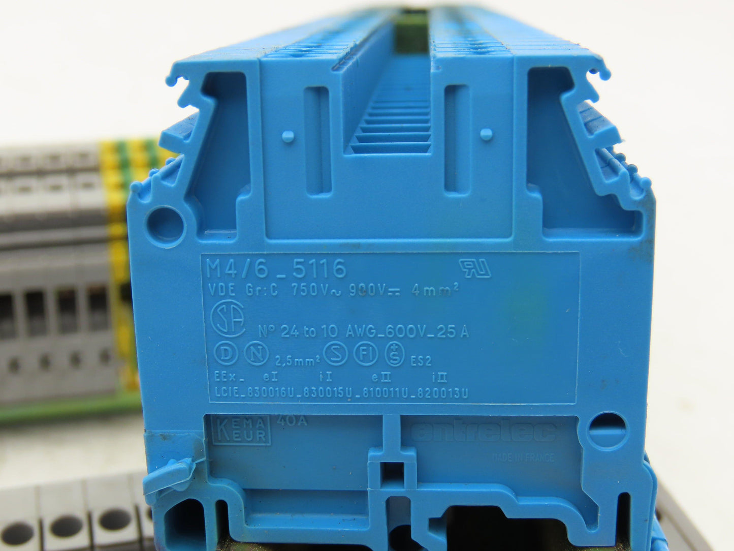 Entrelec M4/6 5116 Terminal Block DIN Rail 24-10AWG 4mm² 600V 25A Lot of 112