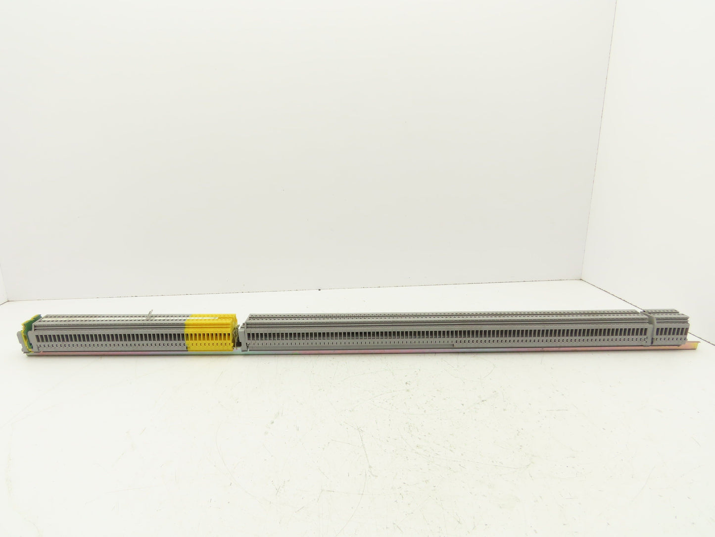 Entrelec Terminal Block Connector DIN Rail 10-18AWG 4mm² 600V 25A Lot of 153