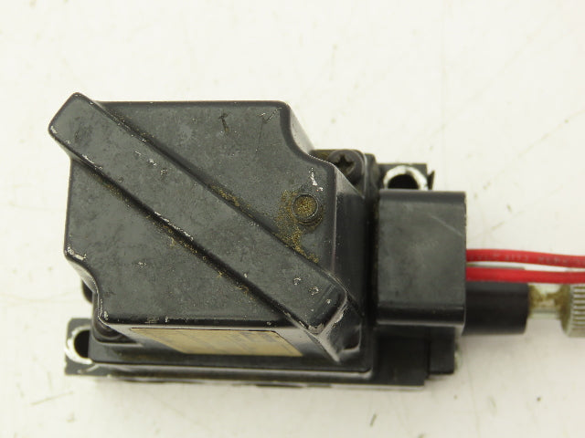 Parker GGL20025B01M05 Pneumatic Air 4/2 Solenoid Control Valve 120V 1/4" NPT