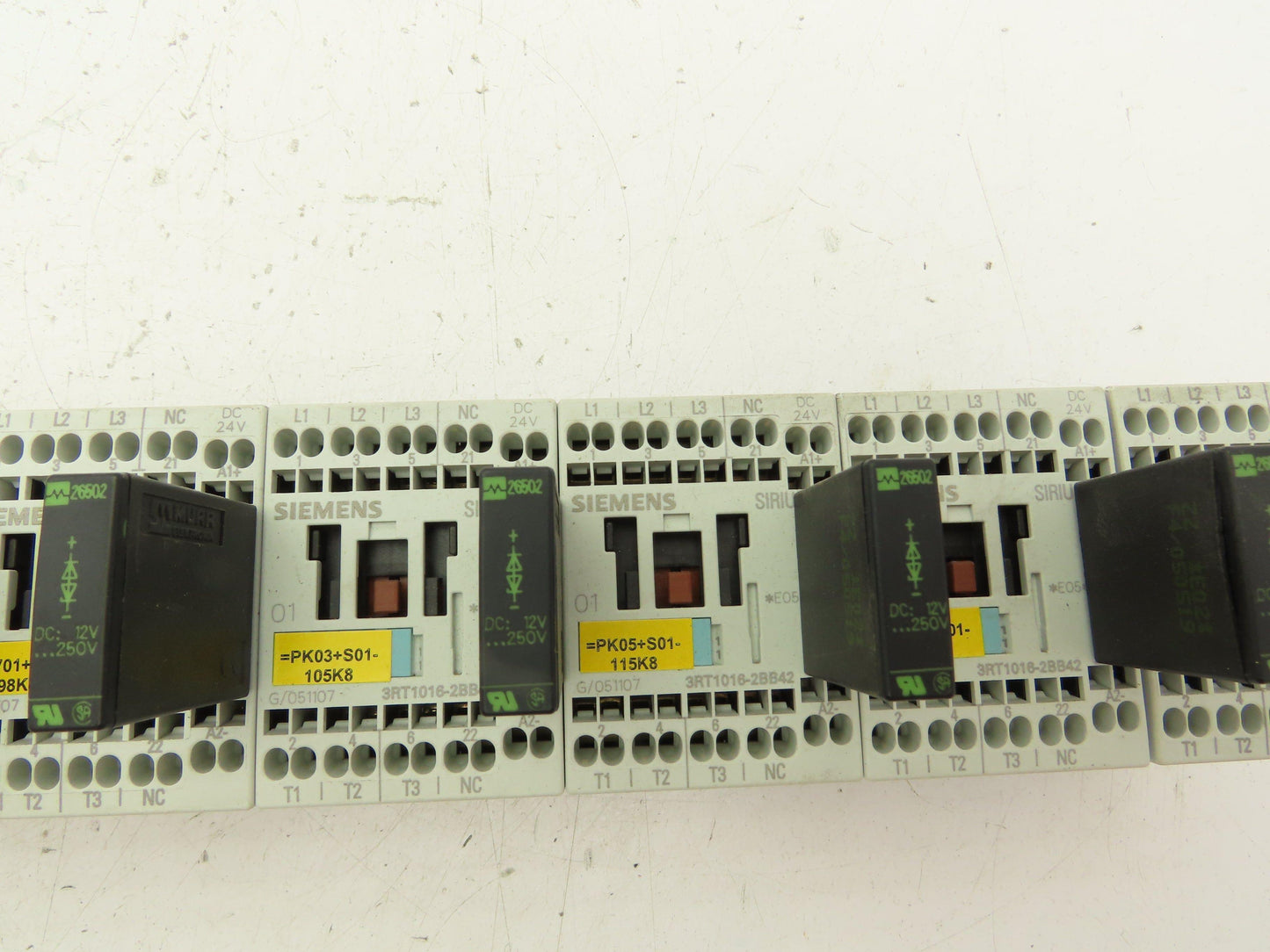 Siemens 3RT1016-2BB42 Contactor 24VDC Coil 9A 400VAC 4kW 3Pole Lot Of 9