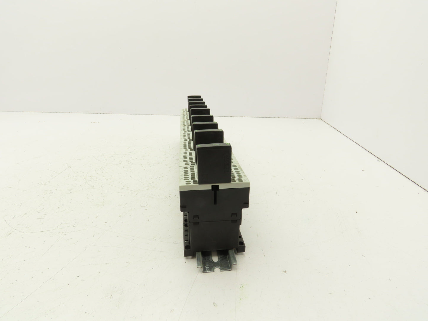 Siemens 3RT1016-2BB42 Contactor 24VDC Coil 9A 400VAC 4kW 3Pole Lot Of 9