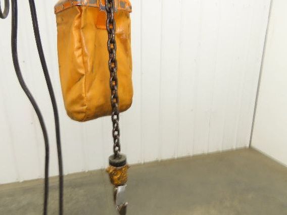 Harrington NER005LD 1/2 Ton Electrc Chain Hoist 14/5 FPM 2 Speed 9' Lift 3PH