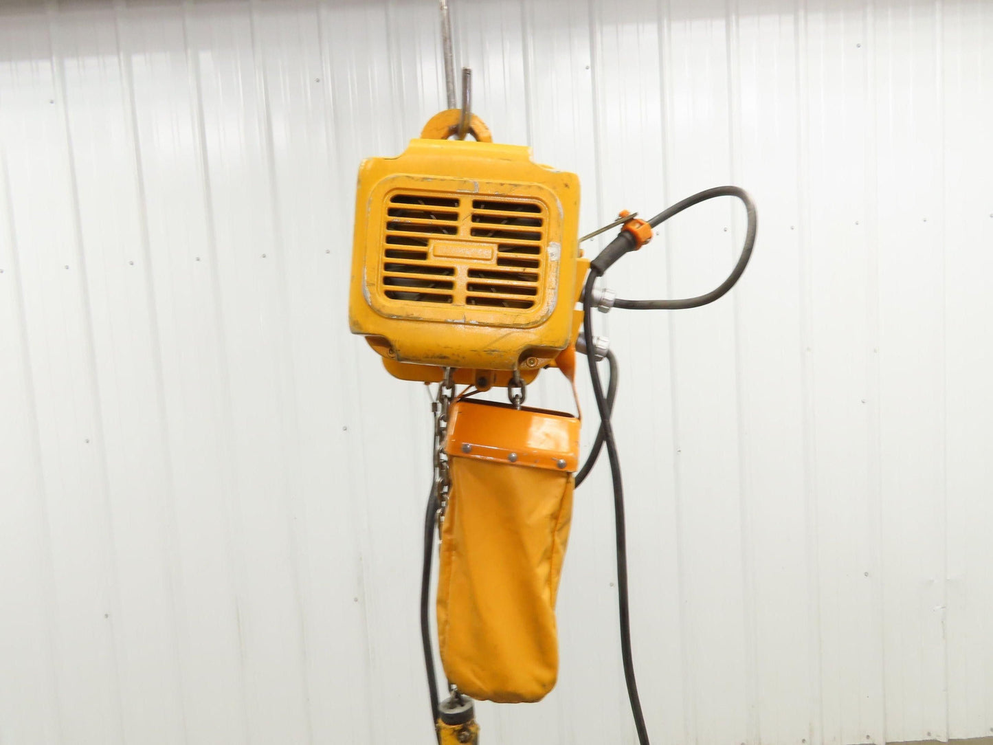 Harrington NER005LD 1/2 Ton Electrc Chain Hoist 14/5 FPM 2 Speed 9' Lift 3PH
