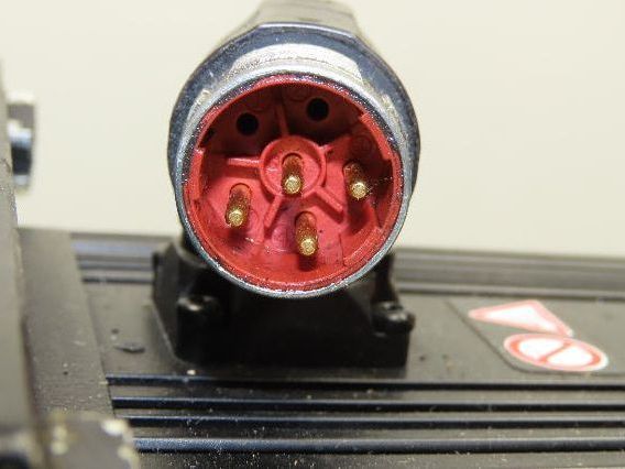 Lenze MCA 14L41-RS0B0 Servo Gear Motor 597 RPM 3.1Hp 390V 3PH 6.8:1 GKS05-3A