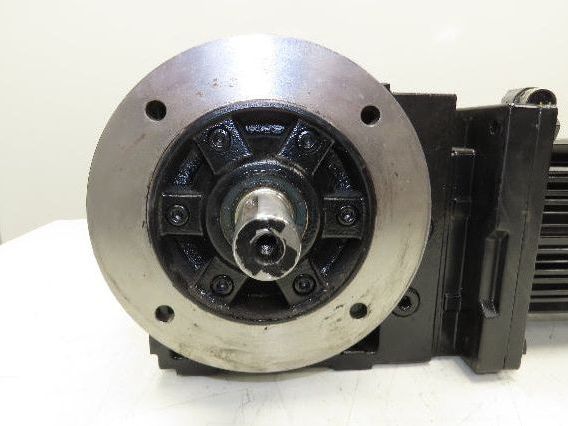 Lenze MCA 14L41-RS0B0 Servo Gear Motor 597 RPM 3.1Hp 390V 3PH LH 6.8:1 GKS05-3A