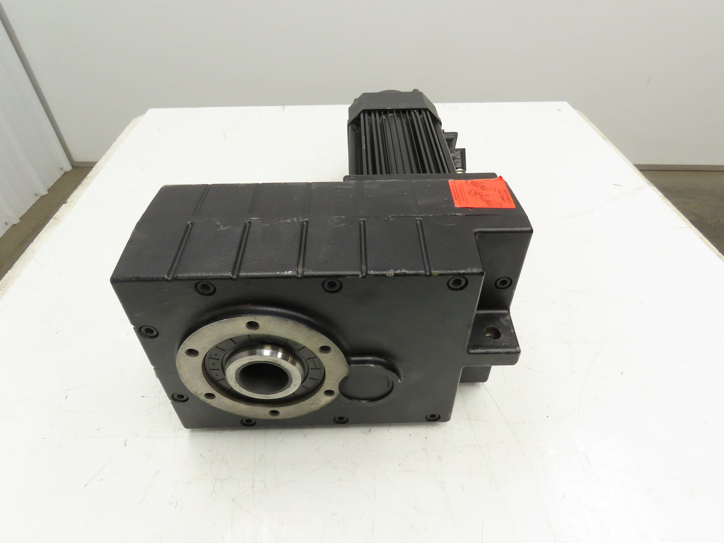 Lenze MCA 14L35-RS0B0 Servo Gear Motor 5.2Hp 390V 190rpm 18:1 Hollow Shaft GFL06