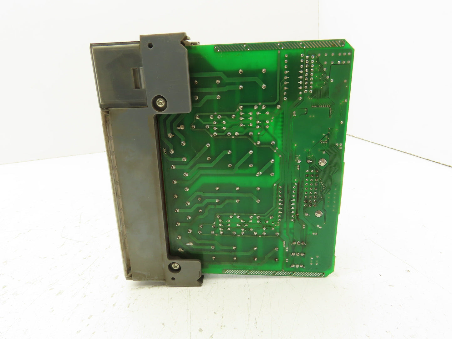 Allen Bradley 1747-OW16 SLC 500 Output Module Series D