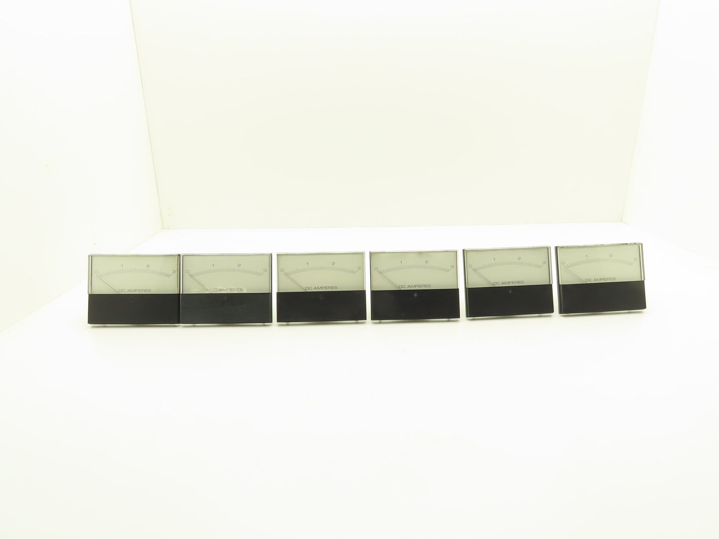 Modutec RT4S DC Gauge 0-3 Amp 5x4" Lot of 6