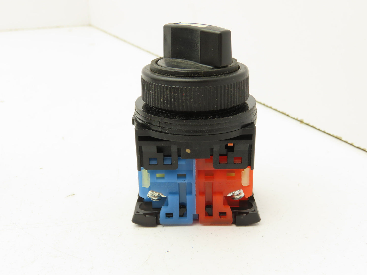 Fuji Electric 2-Position Switch 30mm 250V 6A Lot of 9