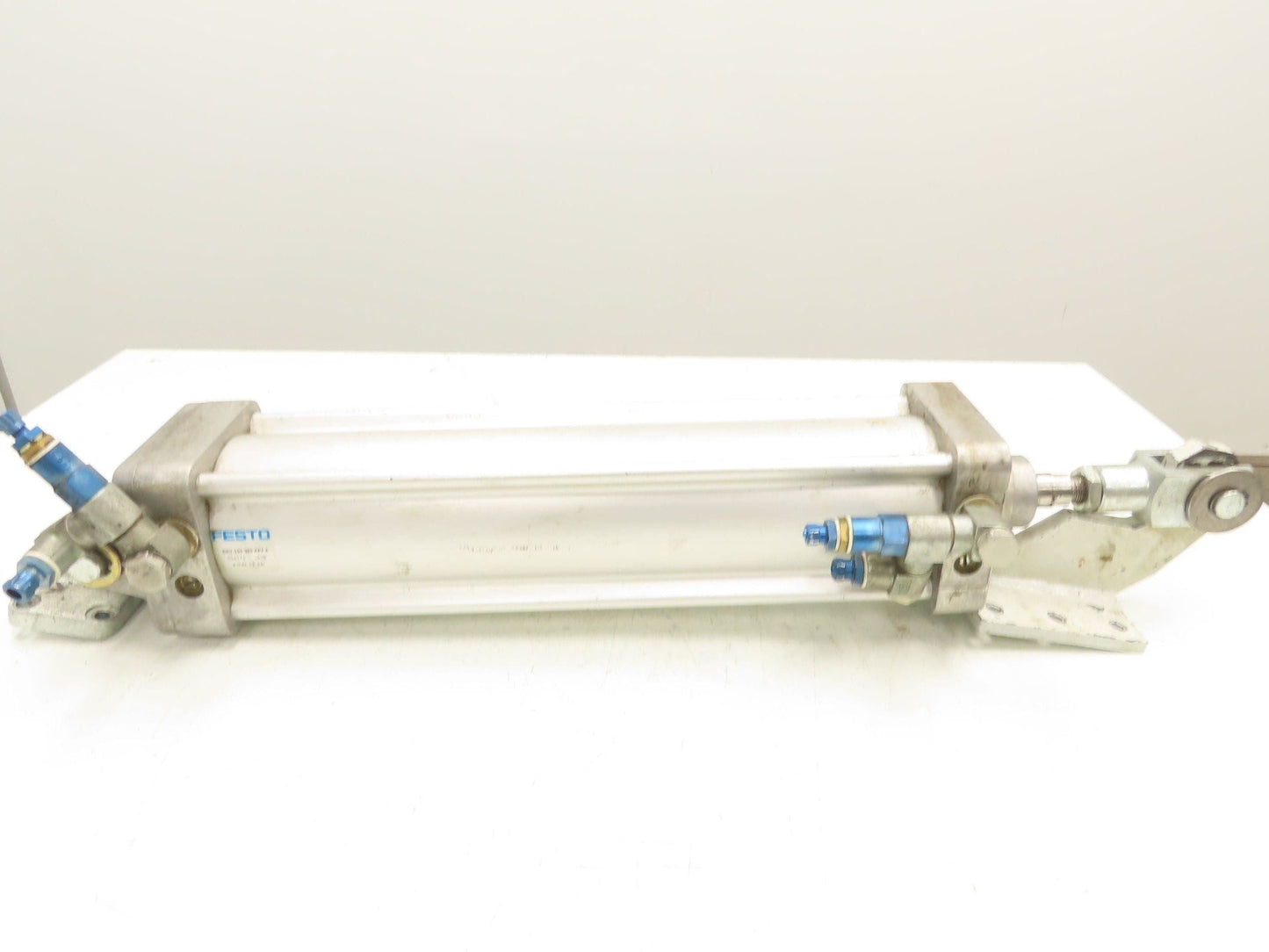 Festo DNU-100-390-PPV-A Pneumatic Air Cylinder 100mm Bore 390mm Stroke Clevis Mt