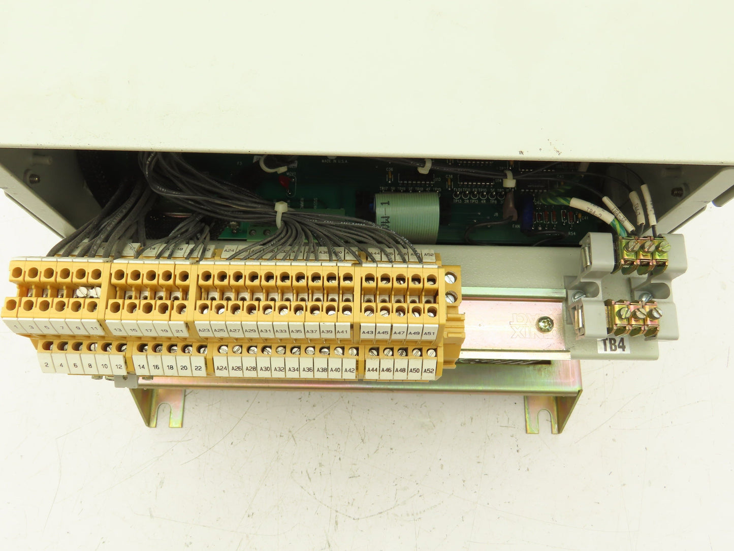 Allen Bradley 1395-B74-C2-P10-P50-X1 DC Controller Drive 60HP 500VDC 106A Ser B