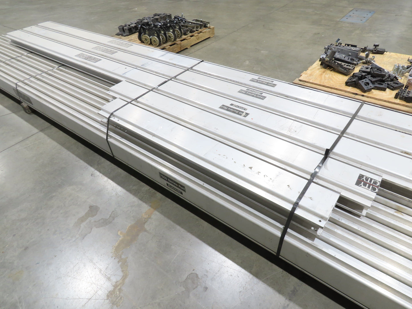 Knight RAD7500 1/2 Ton Aluminum Bridge Crane Suspension Rail System 100' Runway