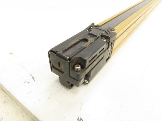 Panasonic SF4B-H96 V2 Safety Light Curtain Receiver 1910mm Height 24VDC