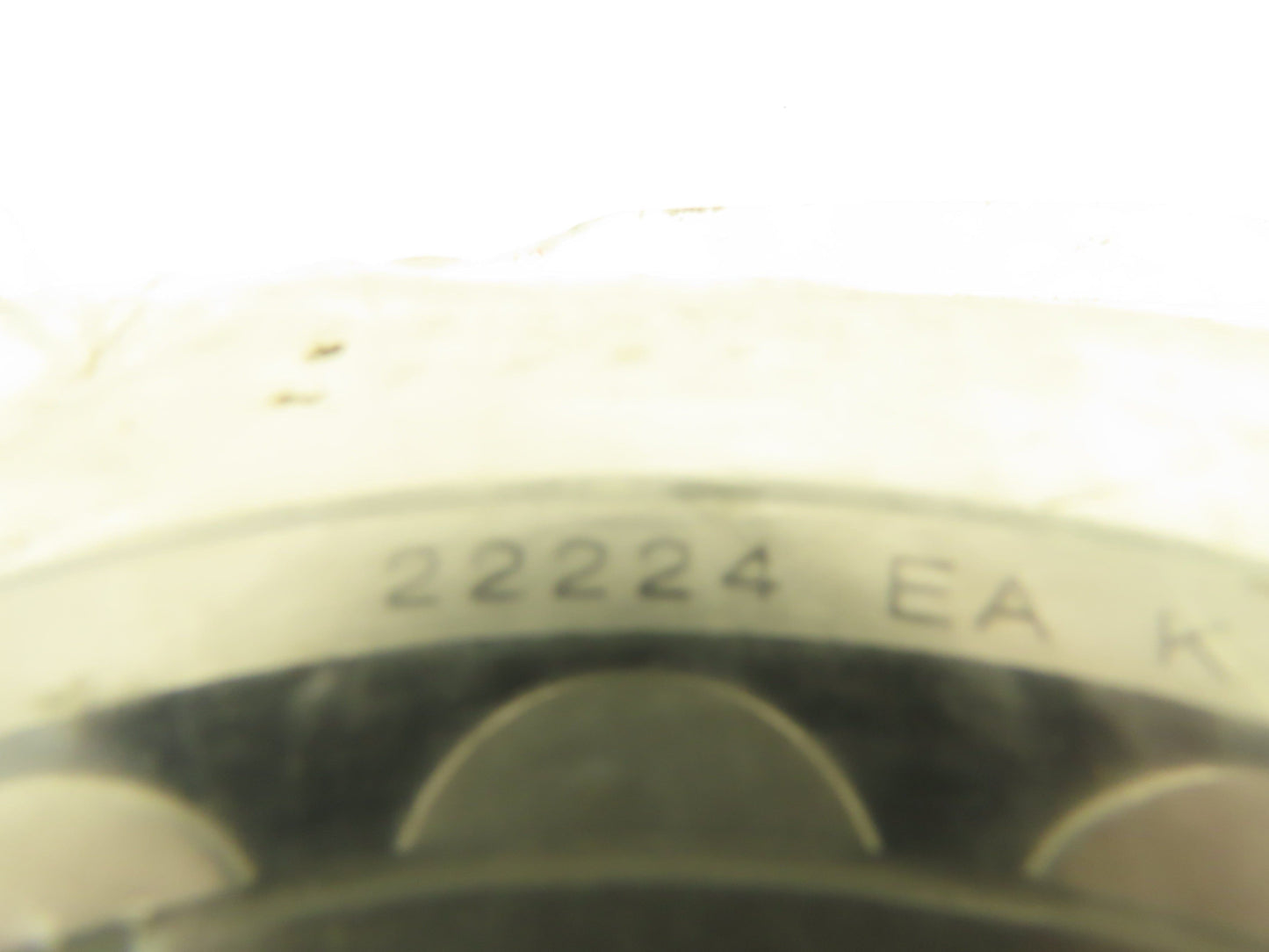 NTN-SNR 22224 Ultage EA K W33 Spherical Roller Pivot Bearing 120x215x58mm