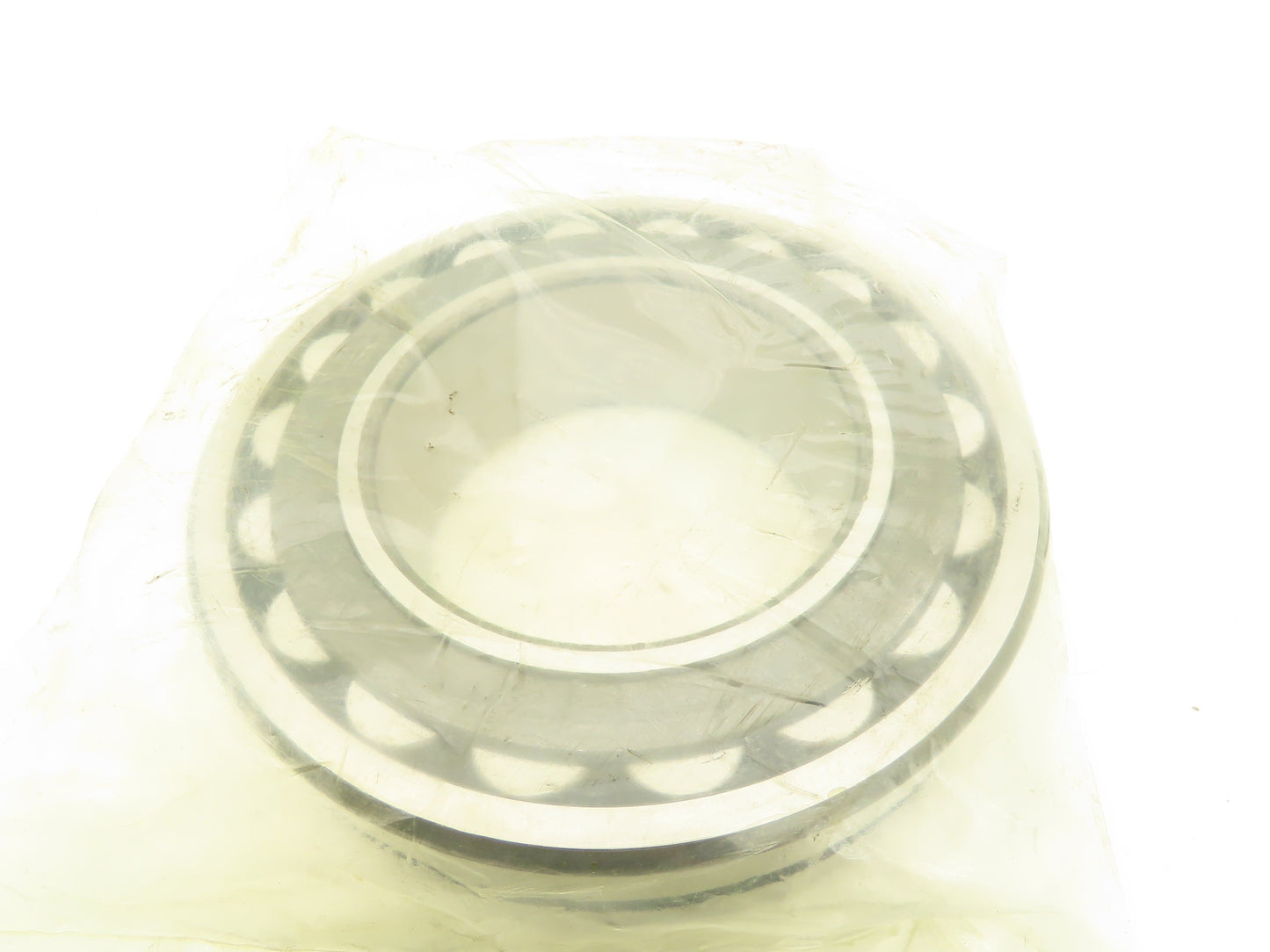 NTN-SNR 22224 Ultage EA K W33 Spherical Roller Pivot Bearing 120x215x58mm