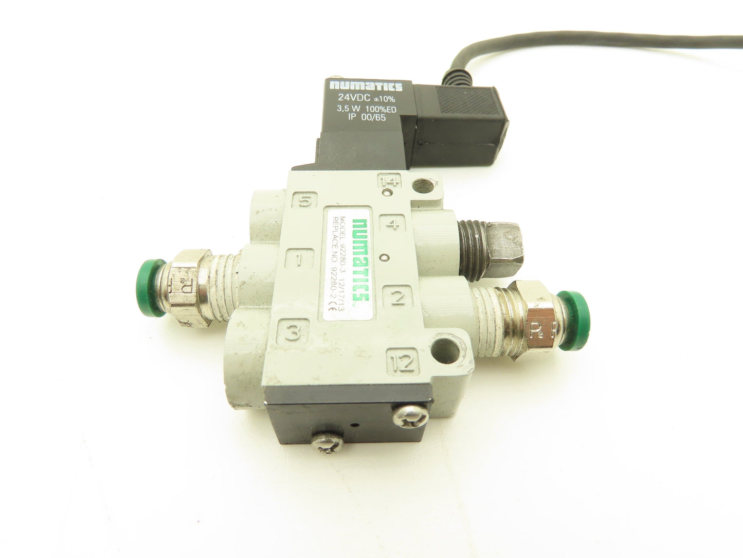 Numatics 922803 Quick Acting 4-Way Valve 2-Pos 1/4"NPTF 40-100 PSI