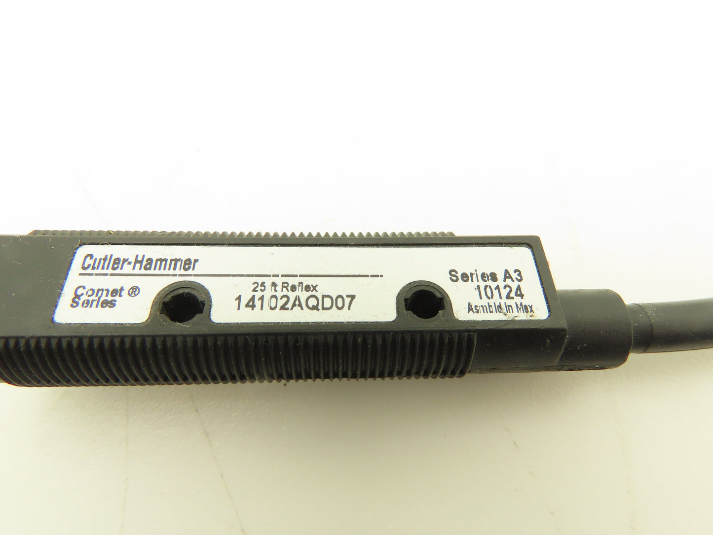 Cutler-Hammer 14102AQD07 Photoelectric Sensor 25' Reflex 10-30VDC