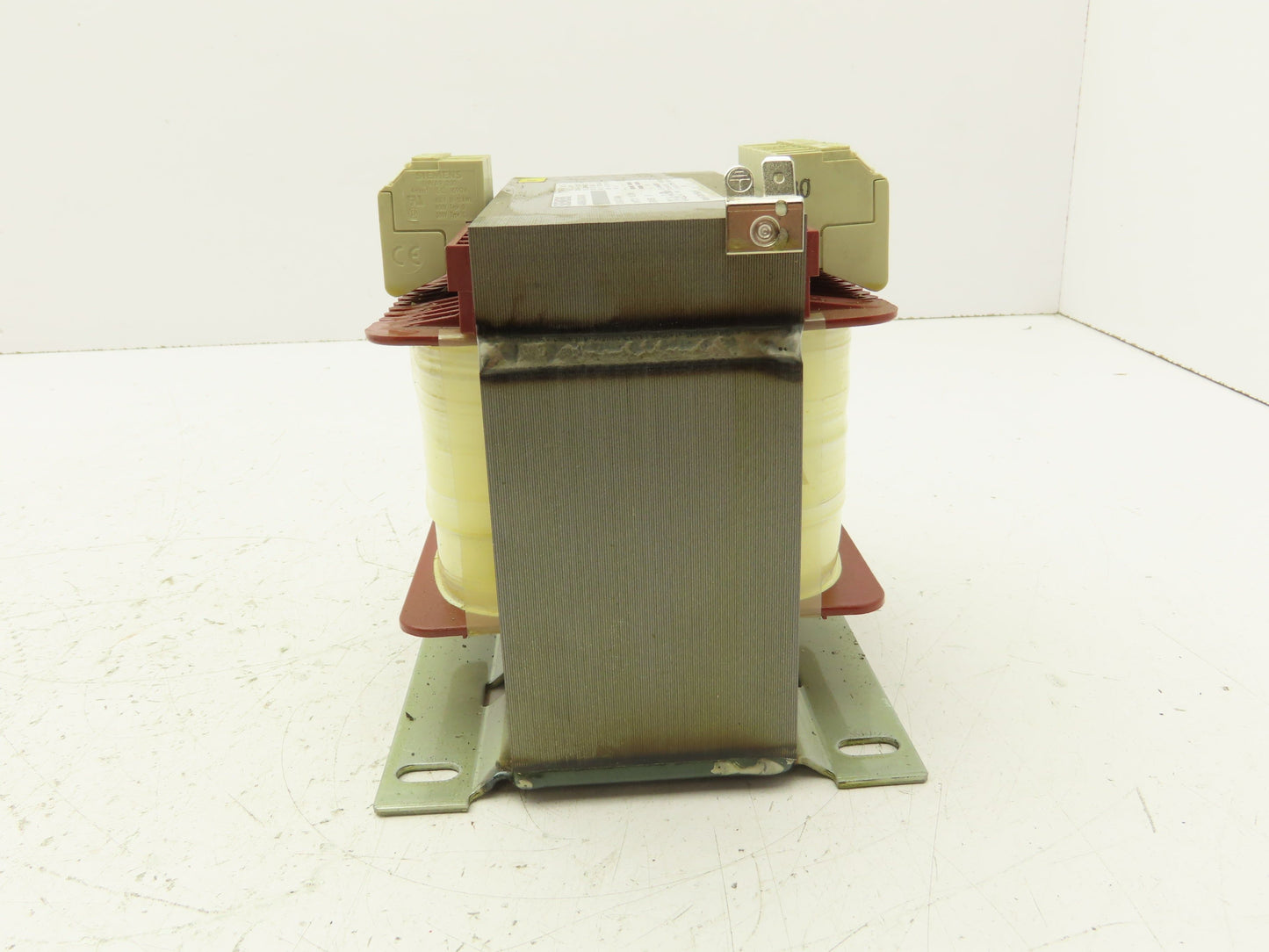 Siemens 4AM5542-8DD40-0FA0 3.4 kVA Transformer 1PH Pri: 208-550V Sec: 2x 115V