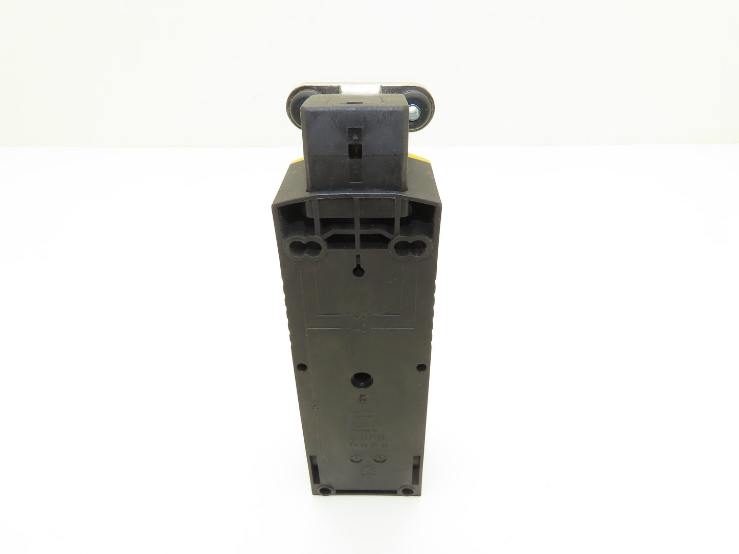Siemens 3SE5322-0SB21 Safety Switch 240VAC 3A Magnet 24VDC