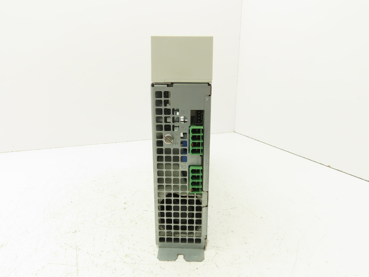 Rexroth HCS02.1E-W0028 IndraDrive C Servo Drive 3PH 200-500VAC 13A 530VAC 5A