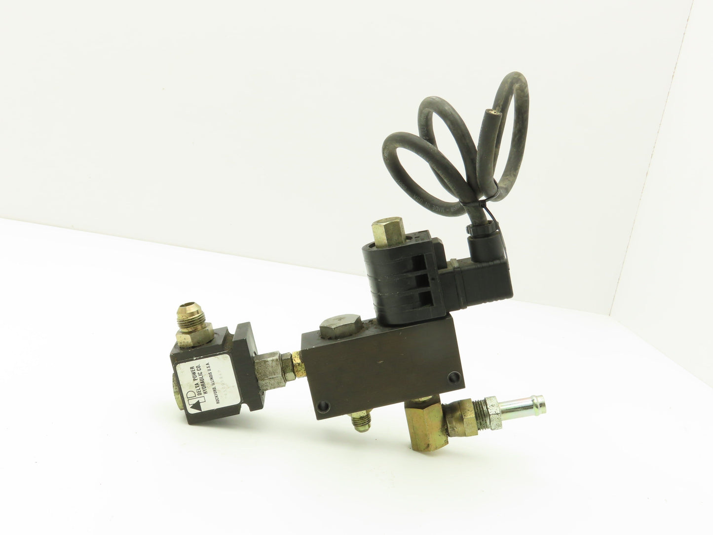 Delta Power Hydraulic 80500116 Solenoid Valve 115V w/Pressure Switch 4-Port 1/2"