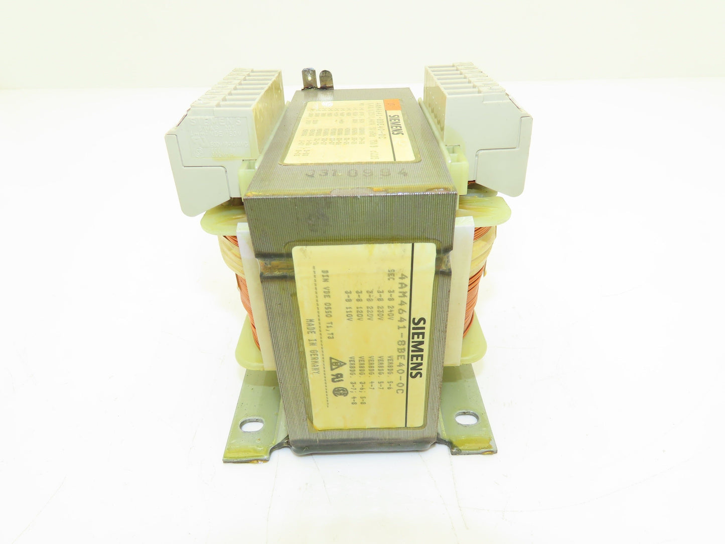 Siemens 4AM4641-8BE40-0C Power Supply 110-240VAC Out 190-575VAC In