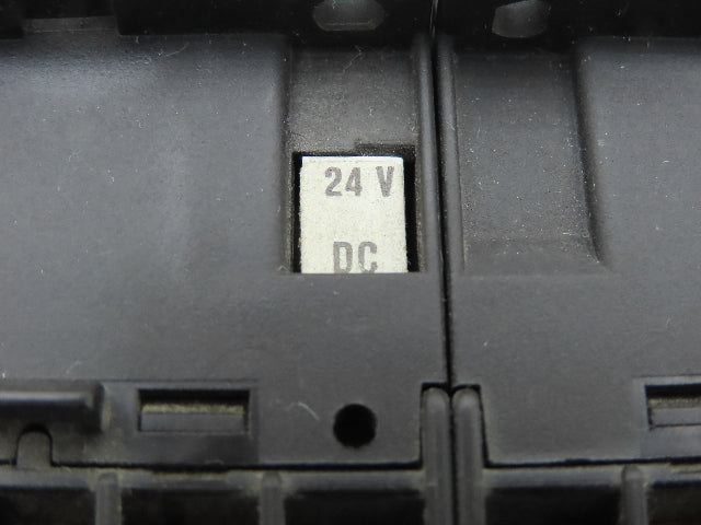 Moeller DIL ER-31-G Contactor 24VDC Coil 10A 600V 4-Pole 3NO 1NC Lot Of 14