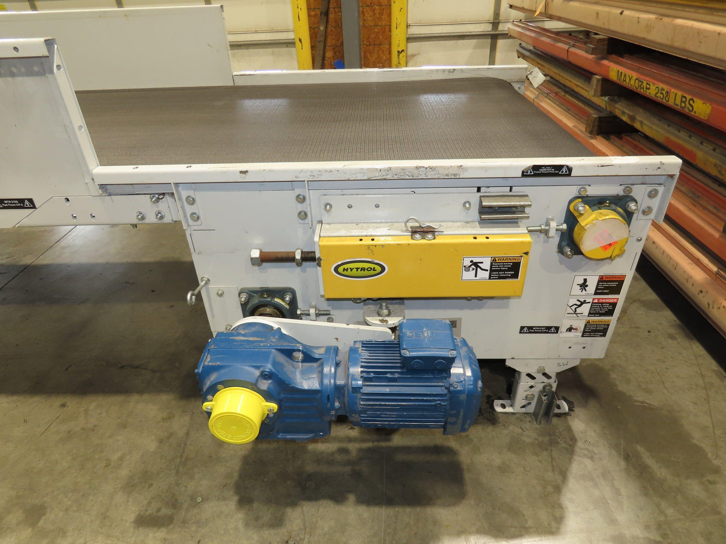 Hytrol 43"x 99' 5" Slider Bed Conveyor Parcel Belt 2Hp 460V Center Drive 118 FPM